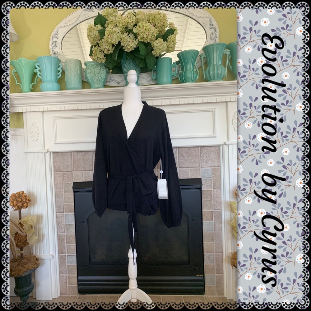 NWT Evolution by Cyrus wrap around sweater…